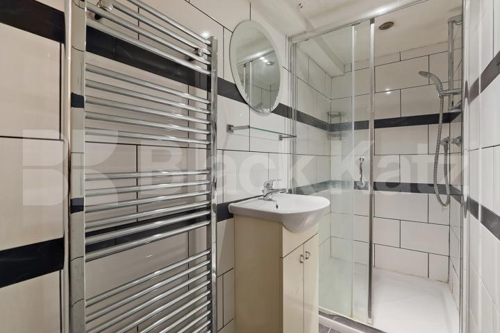 Prime Zone 1 location, duplex apartment with two bathrooms Cheshire House. Fleet Street, Chancery Lane